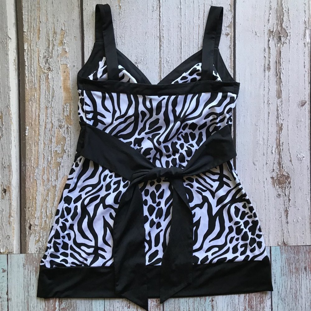 INC International Concepts Camisole with Shelf Bra 👒👗 - Picture 2 of 5